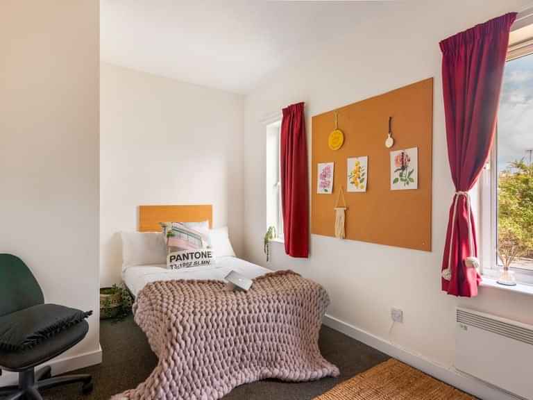 Yugo Bramall Court, Sheffield interior 1